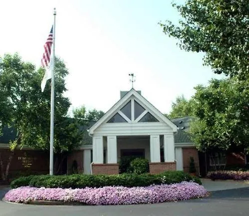 Poplar Inn And Suites Memphis Hotel