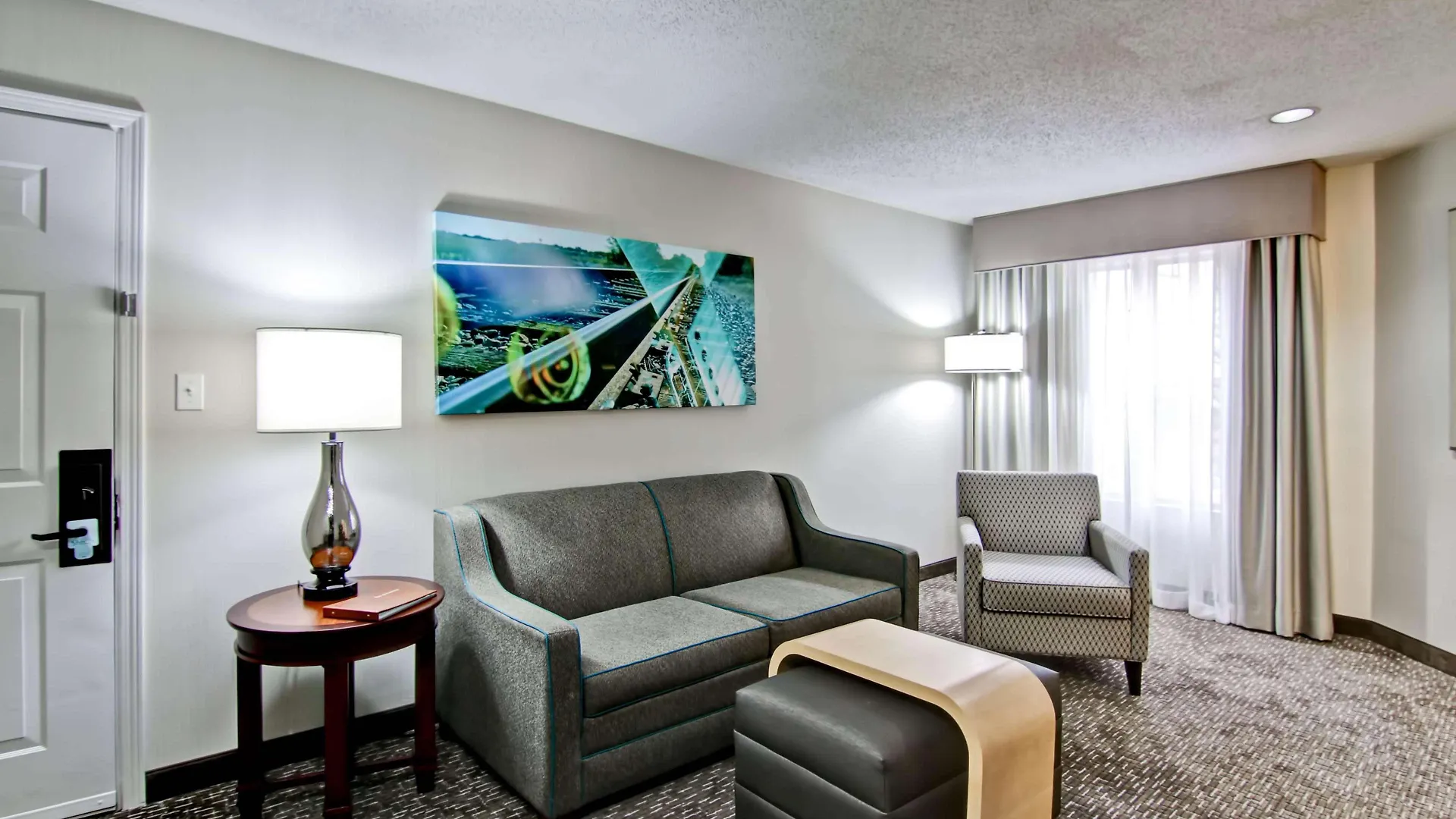 Poplar Inn And Suites Memphis 3*,  United States