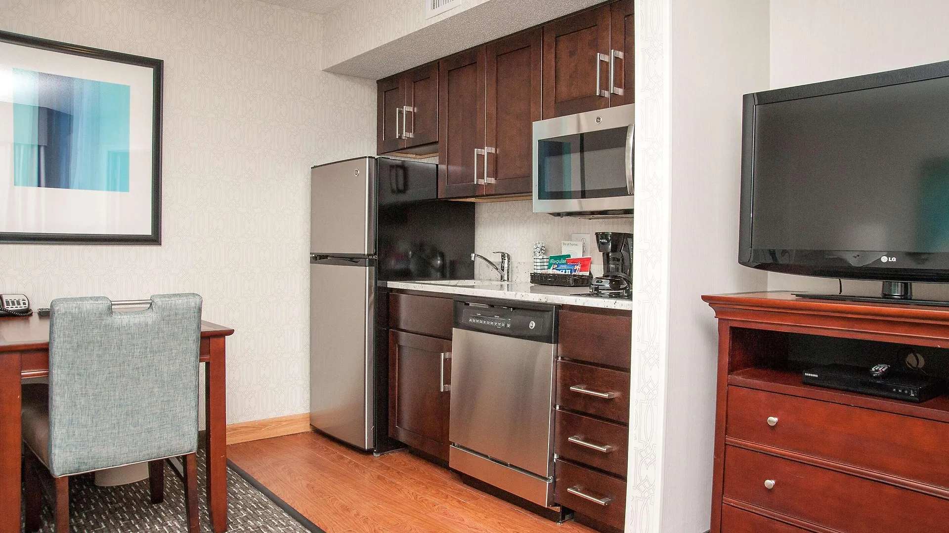 Poplar Inn And Suites Memphis United States