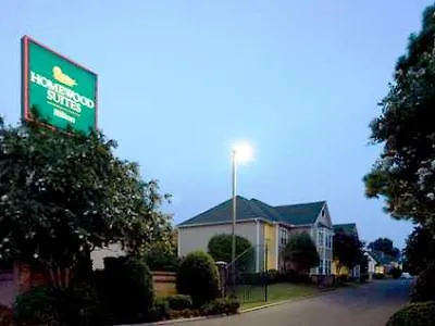 Poplar Inn And Suites Memphis Hotel
